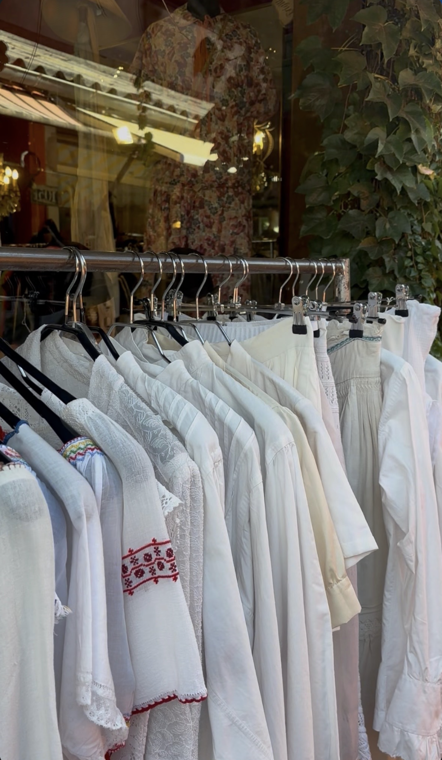 Where Do Parisian Designers Shop for Vintage? The Puces de Saint-Ouen Flea Market